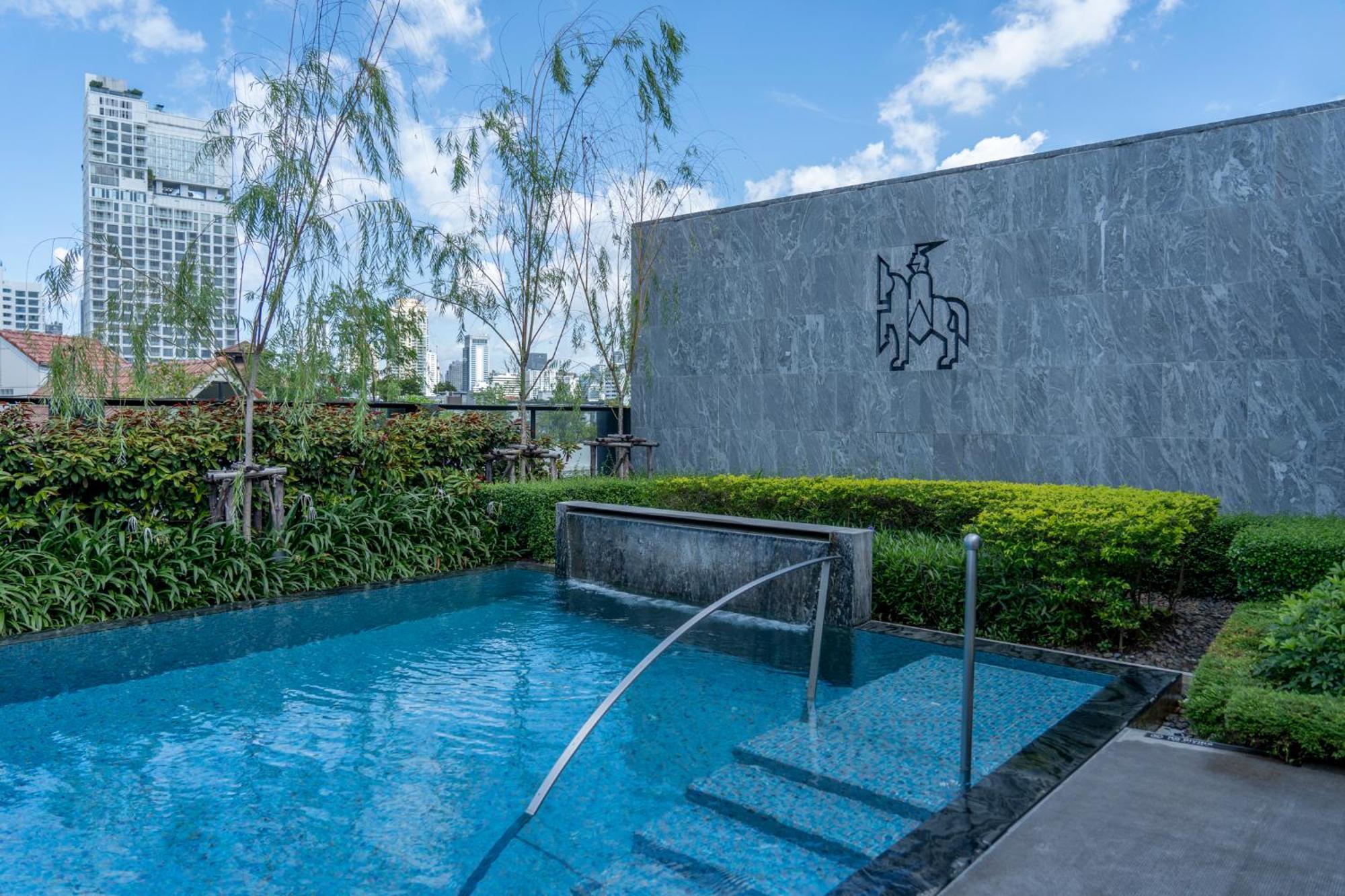 Walton Suites Sukhumvit Bangkok Ngoại thất bức ảnh