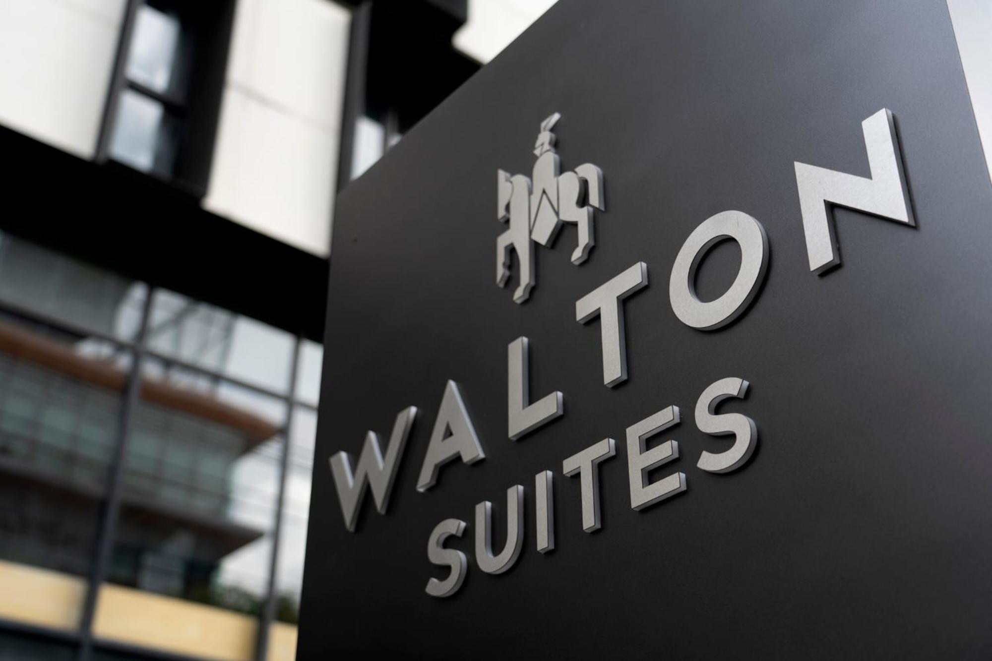 Walton Suites Sukhumvit Bangkok Ngoại thất bức ảnh