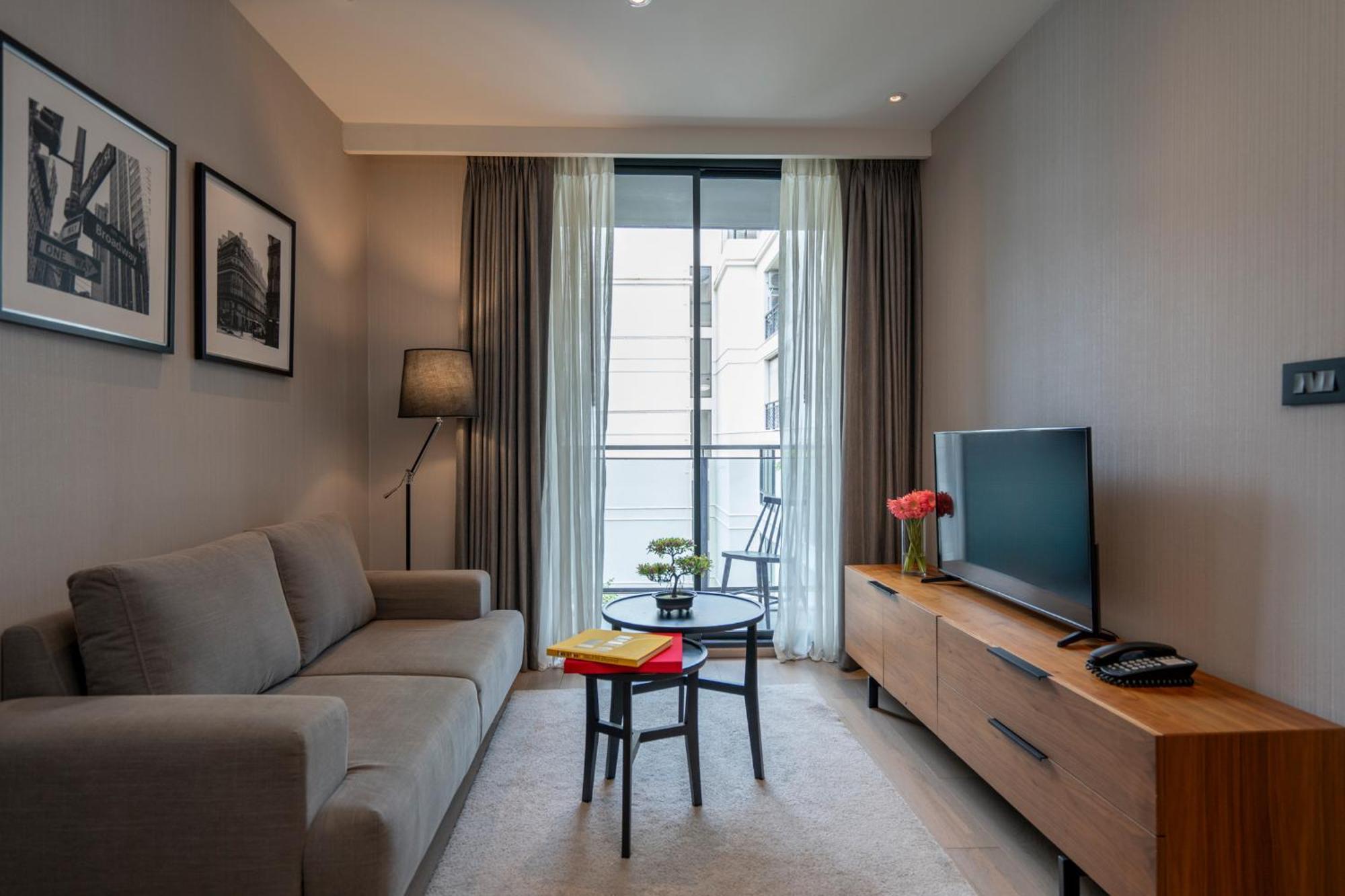Walton Suites Sukhumvit Bangkok Ngoại thất bức ảnh