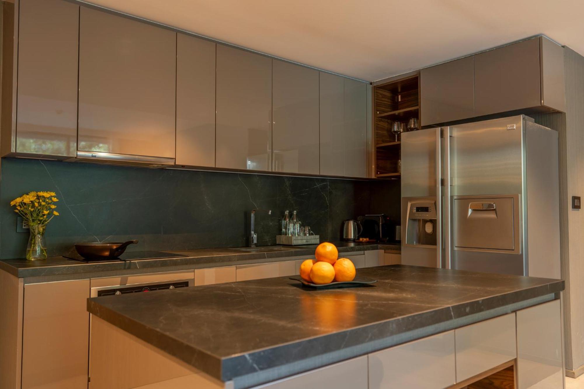 Walton Suites Sukhumvit Bangkok Ngoại thất bức ảnh