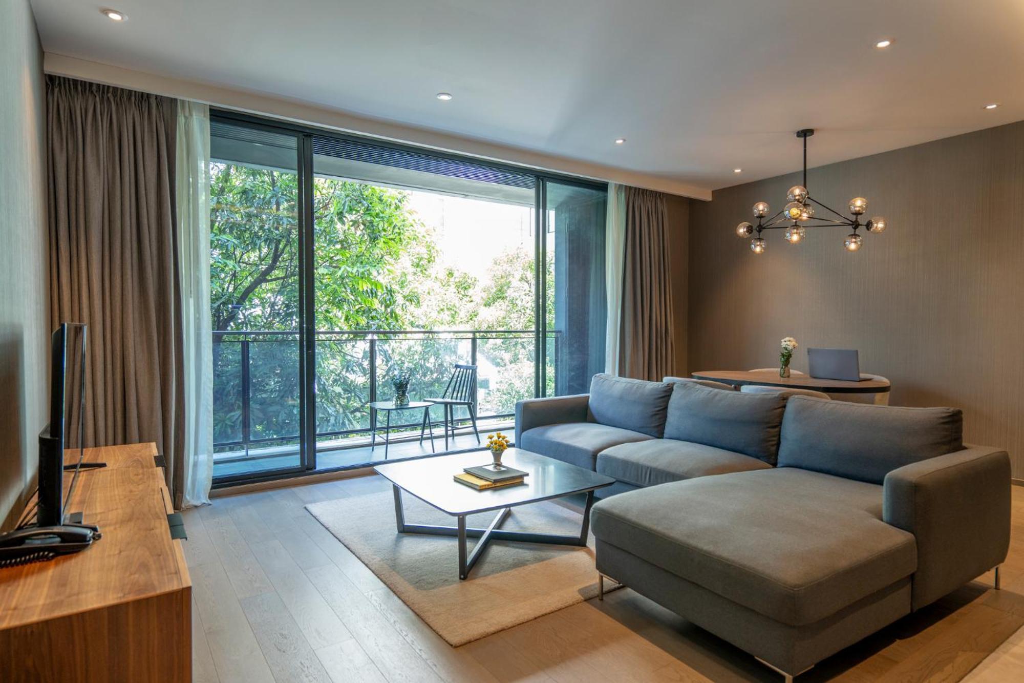 Walton Suites Sukhumvit Bangkok Ngoại thất bức ảnh