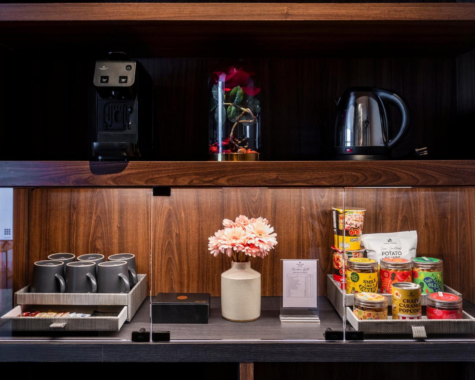 Walton Suites Sukhumvit Bangkok Ngoại thất bức ảnh
