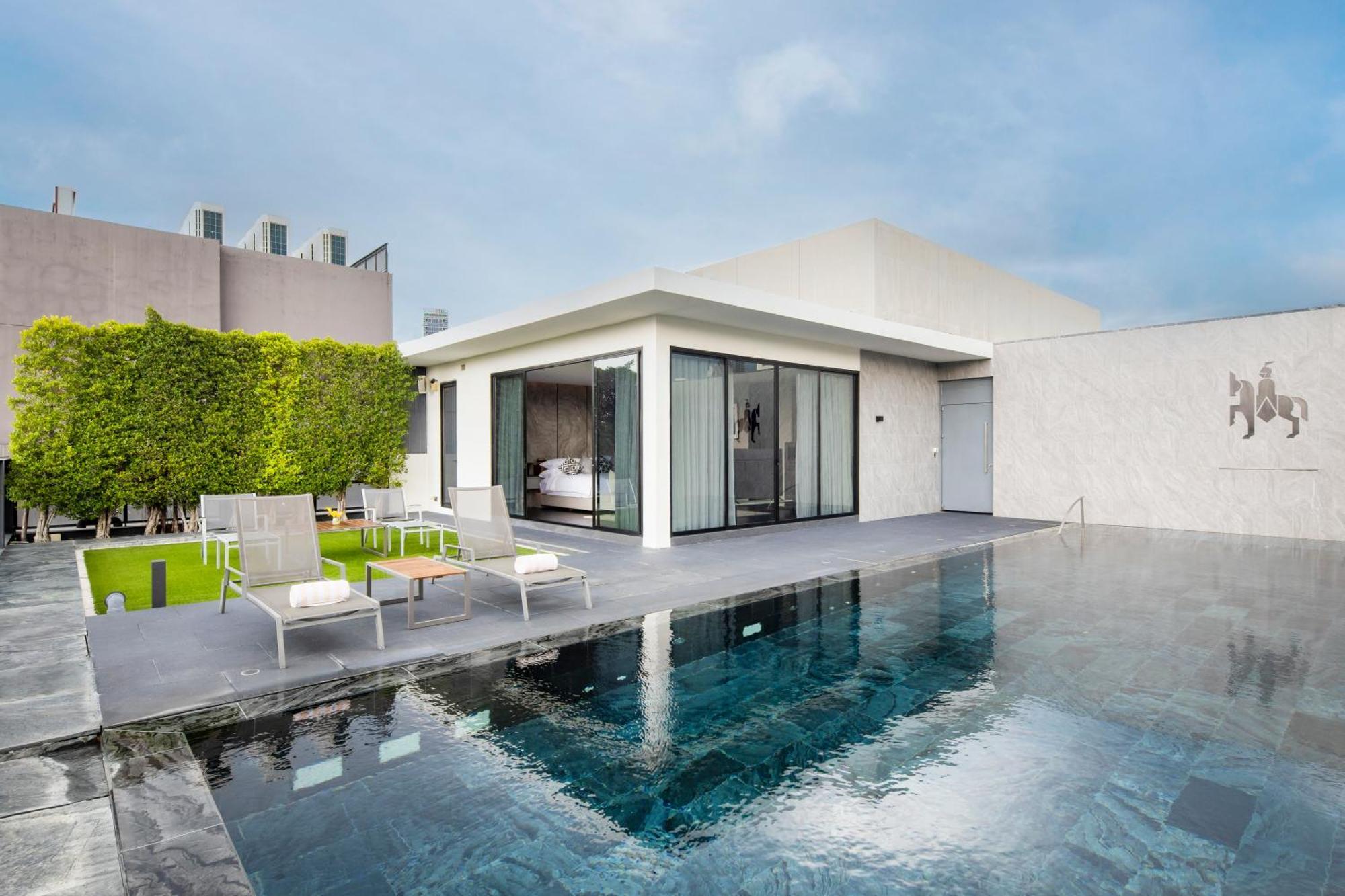 Walton Suites Sukhumvit Bangkok Ngoại thất bức ảnh